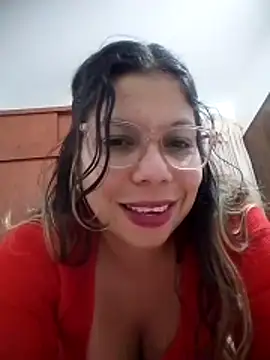 Carliina Soussa online show from April 6, 2026, 5:52 am