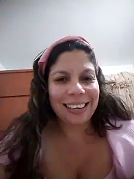 Snapshot of Carliina_Soussa chatting on November 6, 2025, 10:58 pm Carliina Soussa online show from November 6, 2025, 10:58 pm