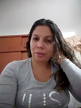 Snapshot of Carliina_Soussa chatting on October 3, 2025, 10:44 pm Carliina Soussa online show from October 3, 2025, 10:44 pm