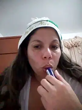 Snapshot of Carliina_Soussa chatting on December 1, 2025, 10:21 pm Carliina Soussa online show from December 1, 2025, 10:21 pm