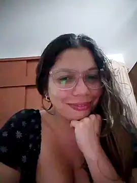 Snapshot of Carliina_Soussa chatting on December 16, 2025, 10:25 pm Carliina Soussa online show from December 16, 2025, 10:25 pm
