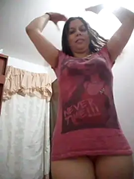 Snapshot of Carliina_Soussa chatting on October 17, 2025, 11:06 pm Carliina Soussa online show from October 17, 2025, 11:06 pm