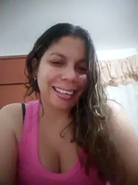 Snapshot of Carliina_Soussa chatting on October 7, 2025, 11:39 pm Carliina Soussa online show from October 7, 2025, 11:39 pm