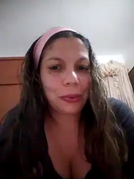 Snapshot of Carliina_Soussa chatting on November 28, 2025, 10:43 pm Carliina Soussa online show from November 28, 2025, 10:43 pm