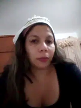 Snapshot of Carliina_Soussa chatting on December 2, 2025, 11:39 pm Carliina Soussa online show from December 2, 2025, 11:39 pm