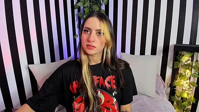 liz goth online show from October 16, 2025, 1:08 pm