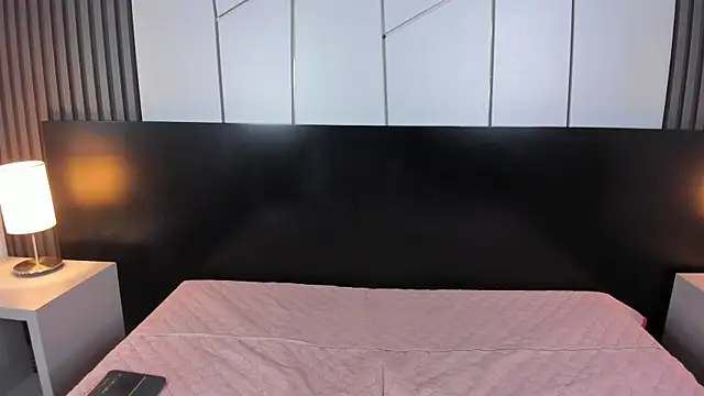 liz goth online show from February 24, 2025, 12:59 pm