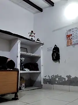 Snapshot of illay_love chatting on November 8, 2025, 4:21 pm illay love online show from November 8, 2025, 4:21 pm