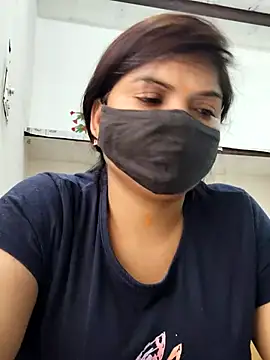 Snapshot of illay_love chatting on April 23, 2026, 5:47 am illay love online show from April 23, 2026, 5:47 am