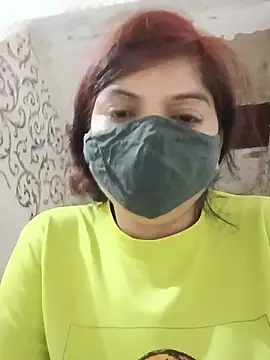 Snapshot of illay_love chatting on May 19, 2026, 2:40 am illay love online show from May 19, 2026, 2:40 am