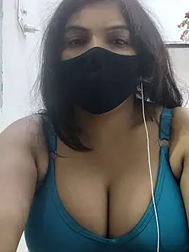 Snapshot of illay_love chatting on October 28, 2025, 6:40 pm illay love online show from October 28, 2025, 6:40 pm