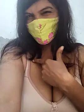 Snapshot of illay_love chatting on October 29, 2025, 6:45 am illay love online show from October 29, 2025, 6:45 am