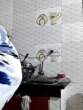 Snapshot of illay_love chatting on November 13, 2025, 6:45 pm illay love online show from November 13, 2025, 6:45 pm