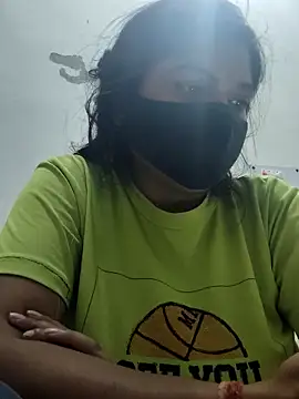 Snapshot of illay_love chatting on May 2, 2026, 3:45 am illay love online show from May 2, 2026, 3:45 am