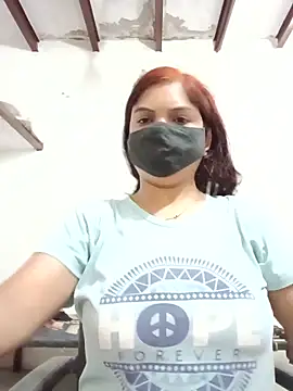 Snapshot of illay_love chatting on May 29, 2026, 5:24 am illay love online show from May 29, 2026, 5:24 am