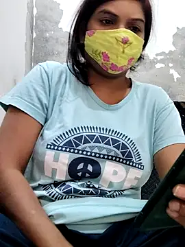 Snapshot of illay_love chatting on October 25, 2025, 5:50 am illay love online show from October 25, 2025, 5:50 am