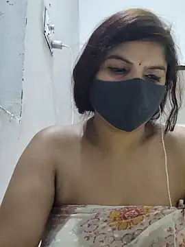Snapshot of illay_love chatting on May 15, 2026, 5:55 pm illay love online show from May 15, 2026, 5:55 pm