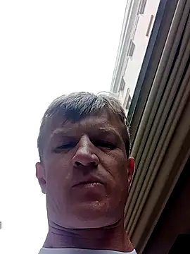 Snapshot of Lovely_1986 chatting on July 3, 2026, 10:00 am Lovely 1986 online show from July 3, 2026, 10:00 am
