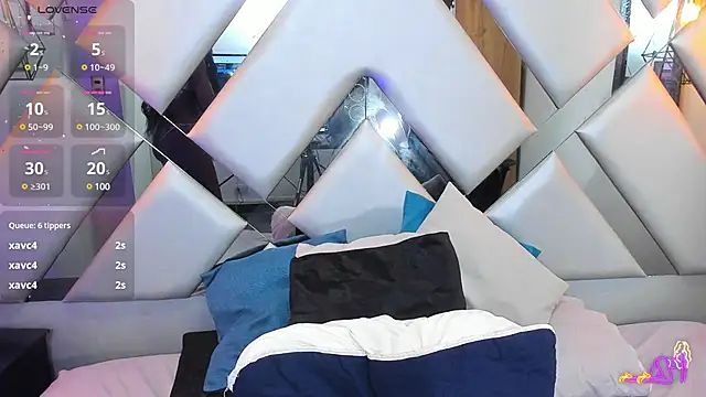 Snapshot of Nahomi-Hill chatting on February 21, 2025, 1:11 am Nahomi-Hill online show from February 21, 2025, 1:11 am