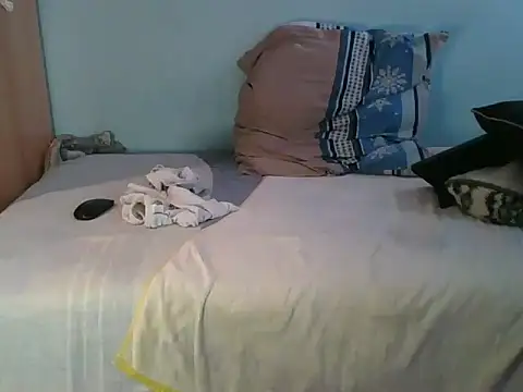 Snapshot of Horny208 chatting on October 29, 2025, 10:25 am Horny208 online show from October 29, 2025, 10:25 am