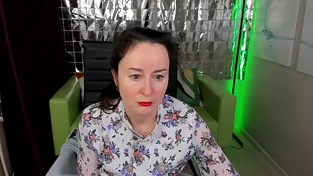 Ninasaaaa online show from December 29, 2024, 5:21 am