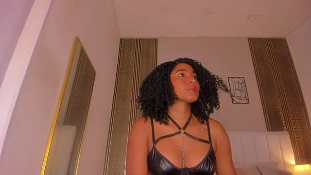 zoe sky  online show from March 19, 2026, 11:32 am