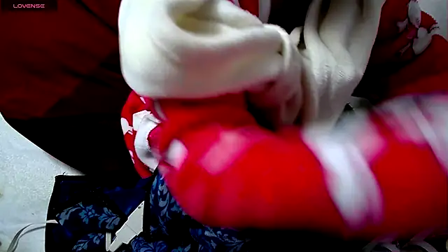 arincochu online show from March 13, 2025, 9:59 pm