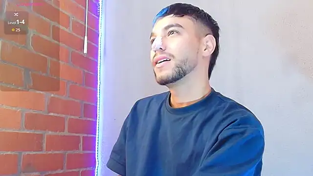 Leandro valenzuela online show from November 21, 2025, 3:44 pm