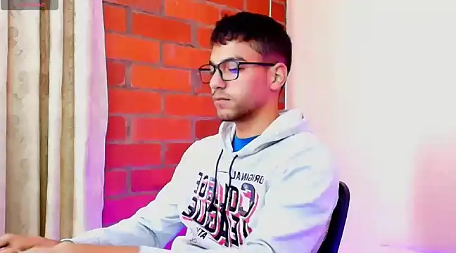 Leandro valenzuela online show from March 18, 2025, 2:28 pm