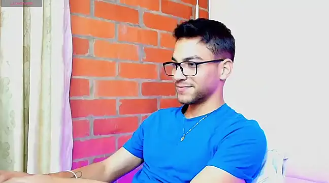 Leandro valenzuela online show from March 18, 2025, 5:33 pm