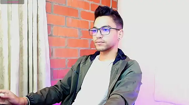 Leandro valenzuela online show from March 17, 2025, 6:11 pm