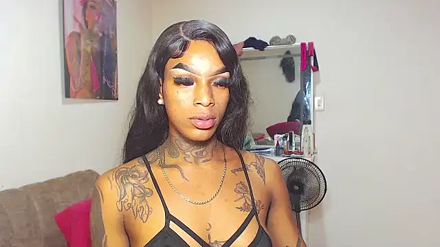 Snapshot of badgirls_cx chatting on May 31, 2026, 9:15 pm badgirls cx online show from May 31, 2026, 9:15 pm