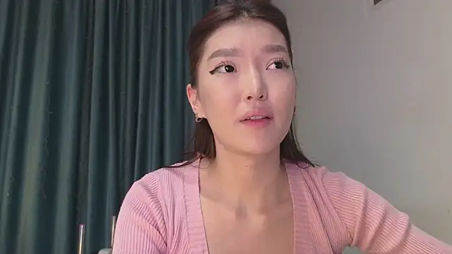 Snapshot of AudreyMell chatting on December 1, 2025, 1:01 pm AudreyMell online show from December 1, 2025, 1:01 pm