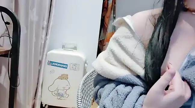 Snapshot of arena1357 chatting on December 30, 2024, 5:02 pm arena1357 online show from December 30, 2024, 5:02 pm