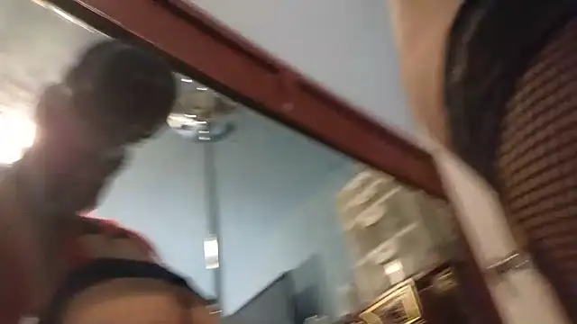 Sandrasaa online show from October 5, 2025, 9:33 am