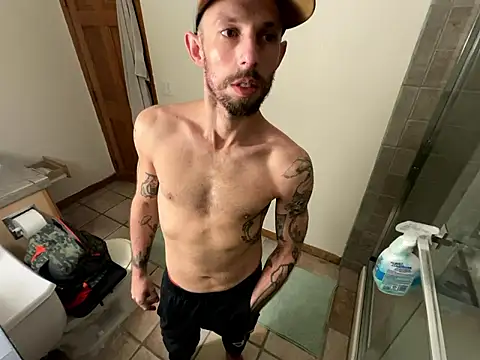 Snapshot of RuffClvb chatting on December 8, 2024, 2:14 am RuffClvb online show from December 8, 2024, 2:14 am