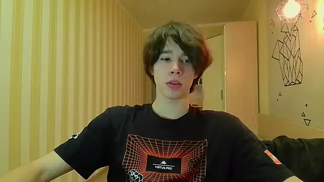 gayGamogey online show from March 18, 2025, 5:33 pm