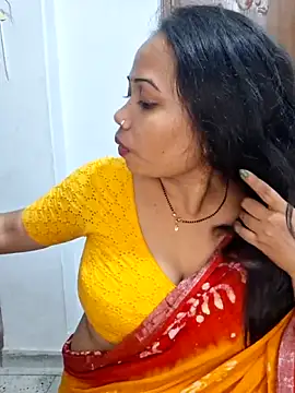 Snapshot of DREAM_GIRL-30 chatting on December 13, 2025, 8:04 pm DREAM GIRL-30 online show from December 13, 2025, 8:04 pm