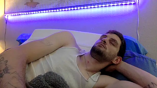 Snapshot of ChillzPnp chatting on November 15, 2025, 1:42 am ChillzPnp online show from November 15, 2025, 1:42 am