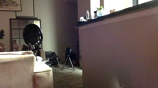 Snapshot of ChillzPnp chatting on October 19, 2025, 11:29 pm ChillzPnp online show from October 19, 2025, 11:29 pm