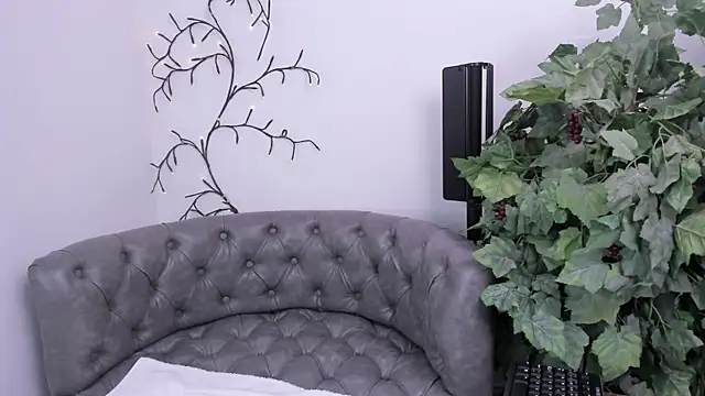 miss  allison online show from March 20, 2025, 11:05 am