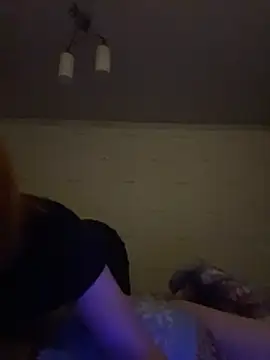 Kisasex1010 online show from November 22, 2025, 9:57 pm