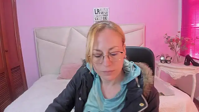 Snapshot of SammySanders chatting on March 14, 2026, 12:11 pm SammySanders online show from March 14, 2026, 12:11 pm