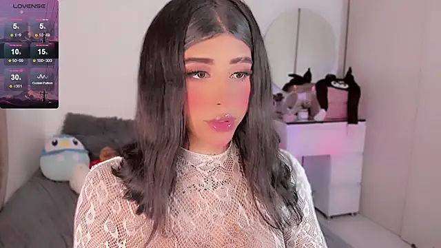 Snapshot of SweetPrincessS chatting on December 18, 2025, 2:27 am SweetPrincessS online show from December 18, 2025, 2:27 am