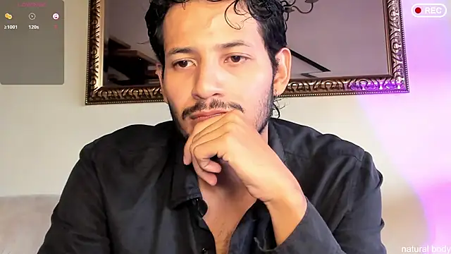 Nicholasrodrii online show from November 27, 2025, 7:14 pm