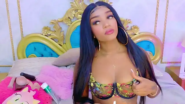 Snapshot of SalomeRestrepo chatting on November 6, 2025, 4:49 am SalomeRestrepo online show from November 6, 2025, 4:49 am