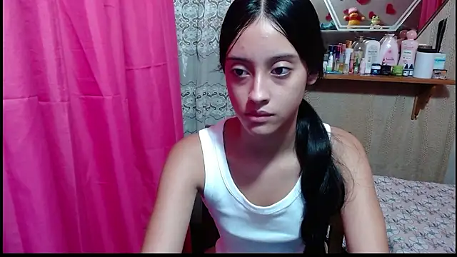 Snapshot of Lunawillis chatting on February 7, 2026, 4:37 pm Lunawillis online show from February 7, 2026, 4:37 pm