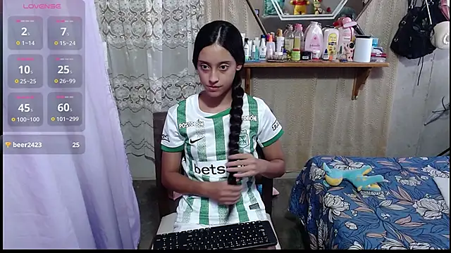 Lunawillis online show from November 20, 2025, 7:47 pm