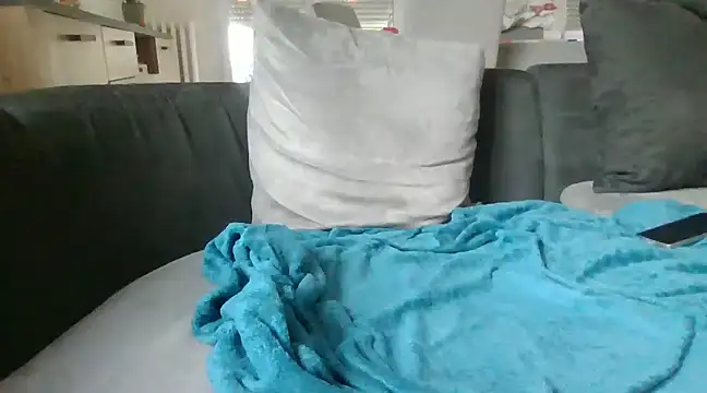 Snapshot of FablinoX chatting on February 11, 2025, 8:58 am FablinoX online show from February 11, 2025, 8:58 am