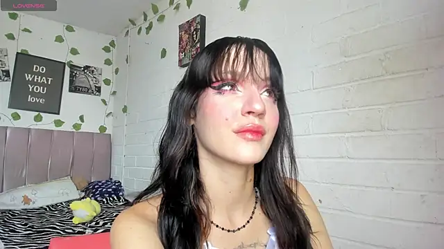 Snapshot of katt__black__ chatting on May 11, 2026, 8:28 pm katt black online show from May 11, 2026, 8:28 pm